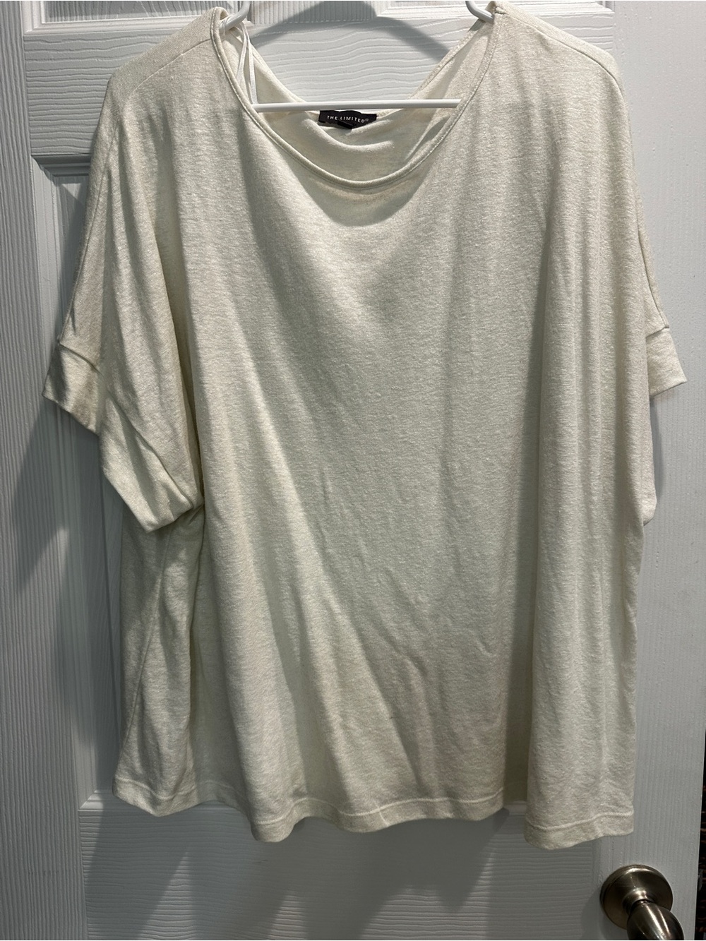 The Limited Off-White Short Sleeve Knit Top